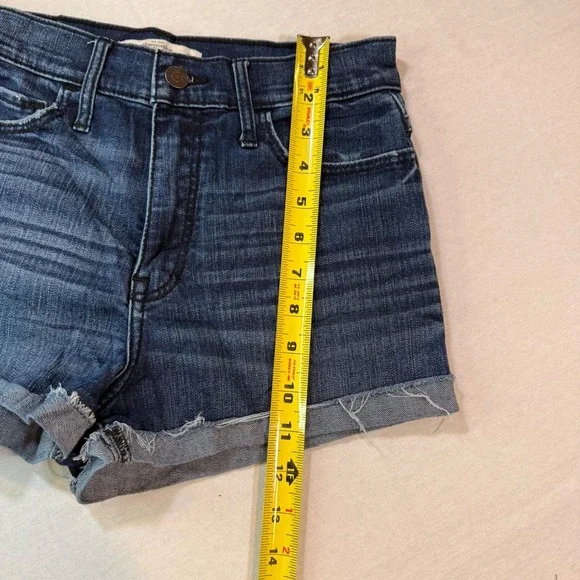 Abercrombie & Fitch Denim 4 Dark Blue Rolled Hem Frayed High Rise Mom Short 2.5" - Picture 4 of 10